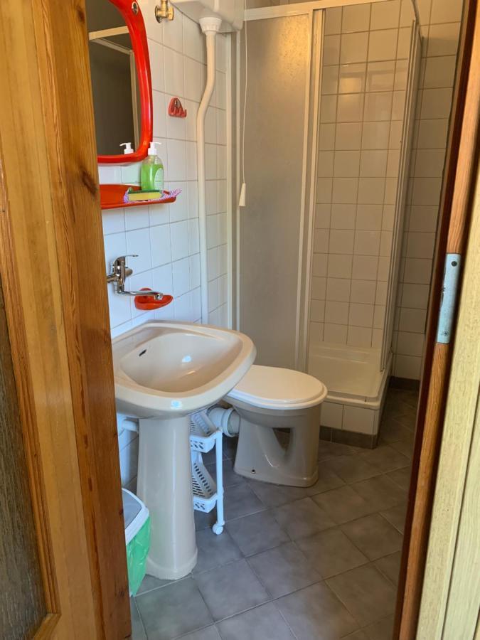 Pokoje Goscinne U Barbary Władysławowo Exteriör bild